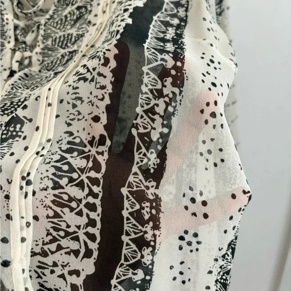 CAbi Beatnik Blouse Lace Up Tunic  3/4 Sleeve Semi Sheer Boho S #867 - Picture 6 of 6